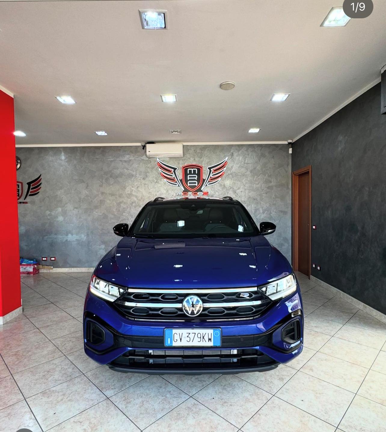VOLKSWAGEN T-Roc Blue