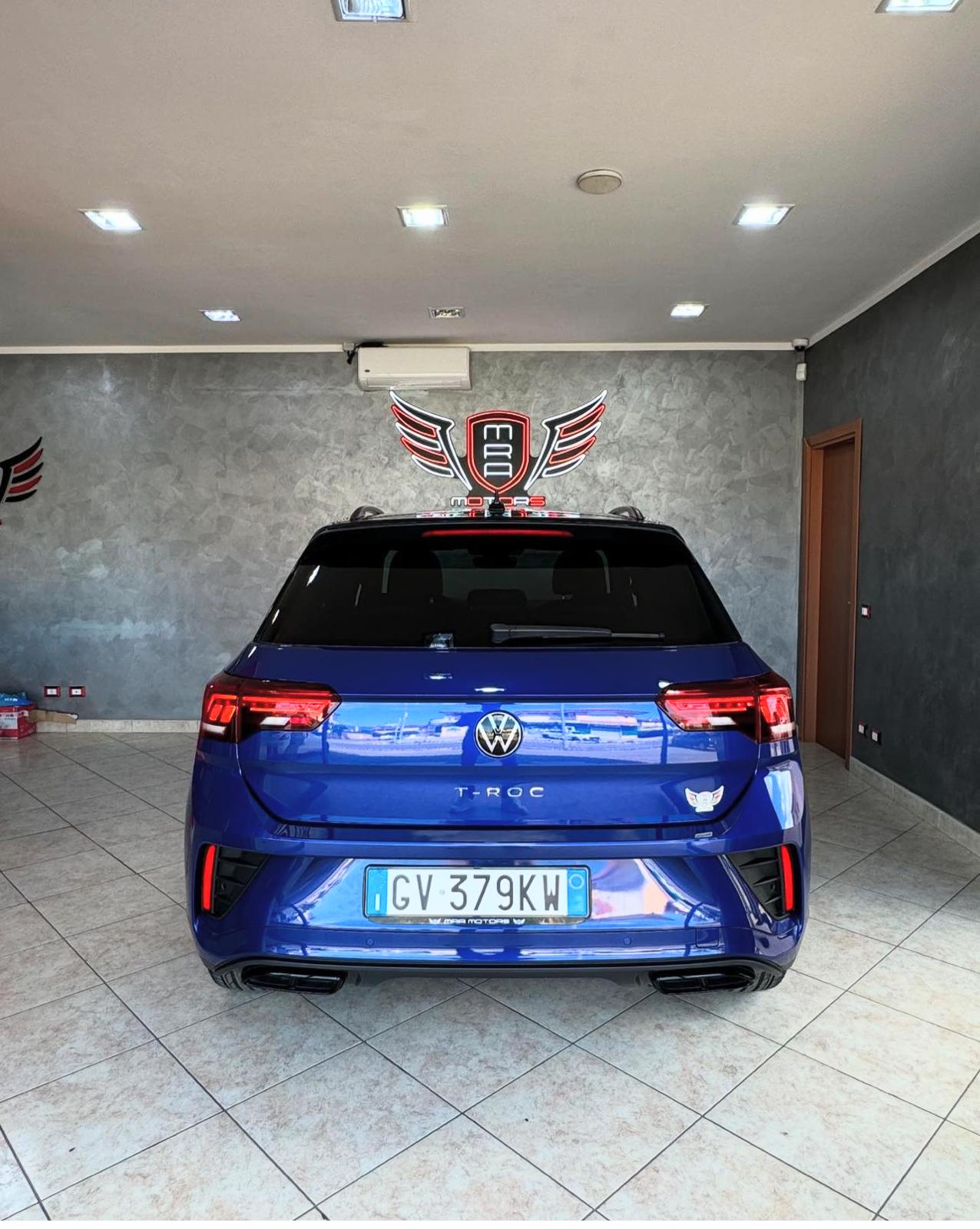 VOLKSWAGEN T-Roc Blue