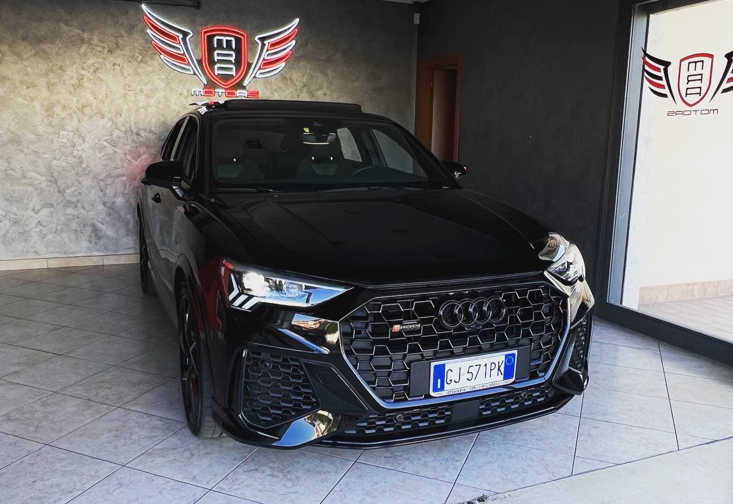 AUDI RsQ3 Nero