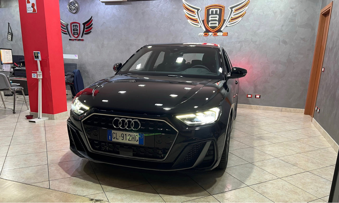 AUDI A1 S LINE NERO