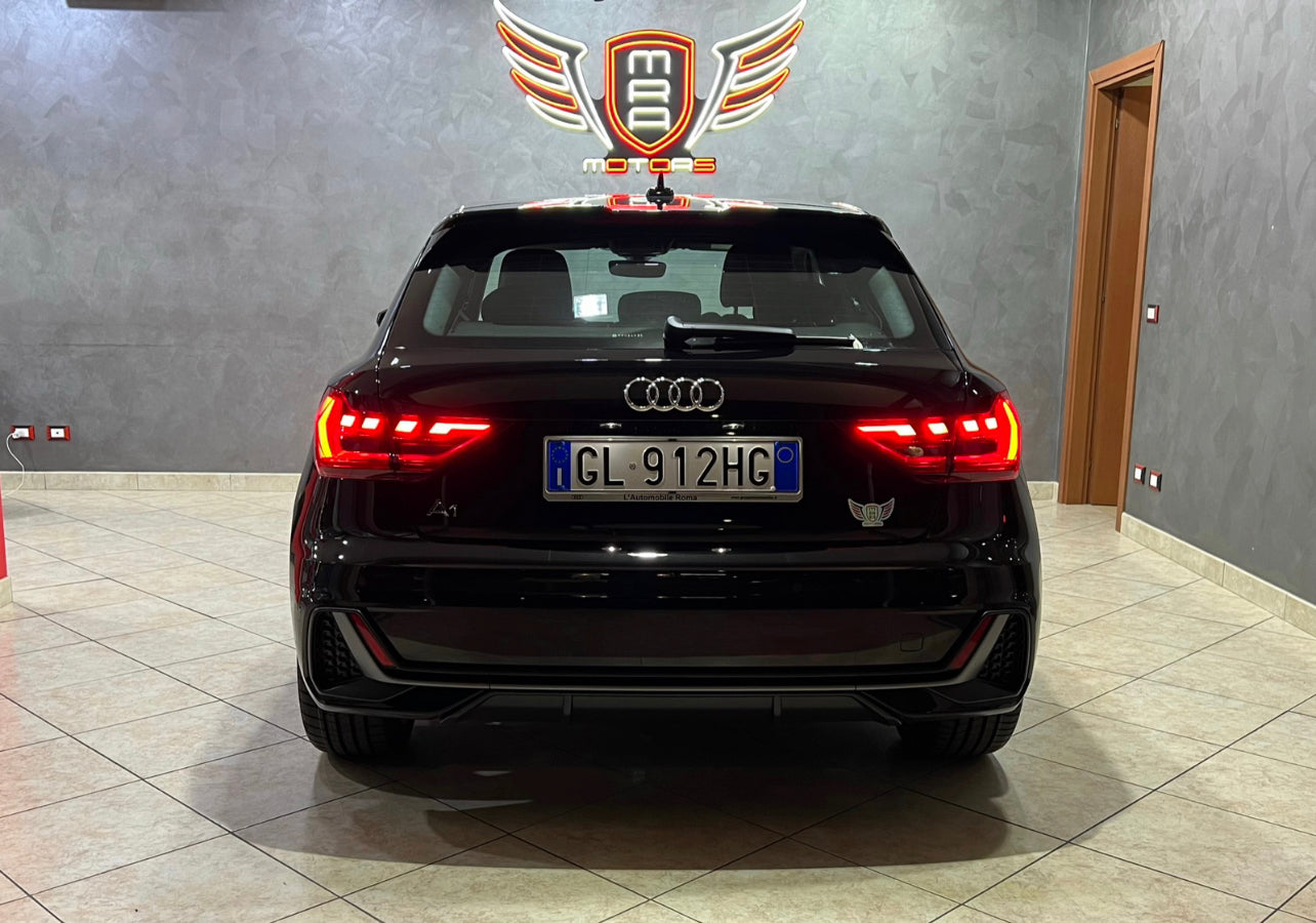 AUDI A1 S LINE NERO