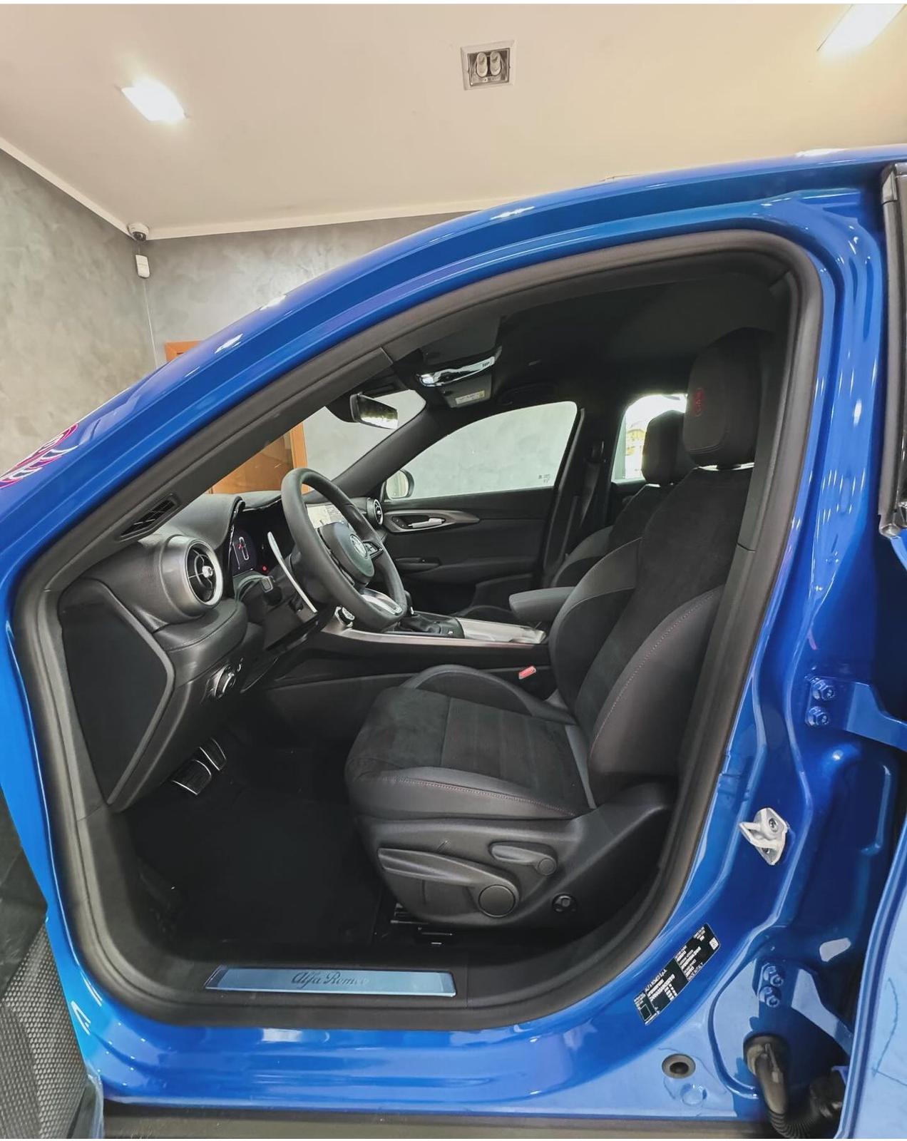 ALFA ROMEO Tonale Blu