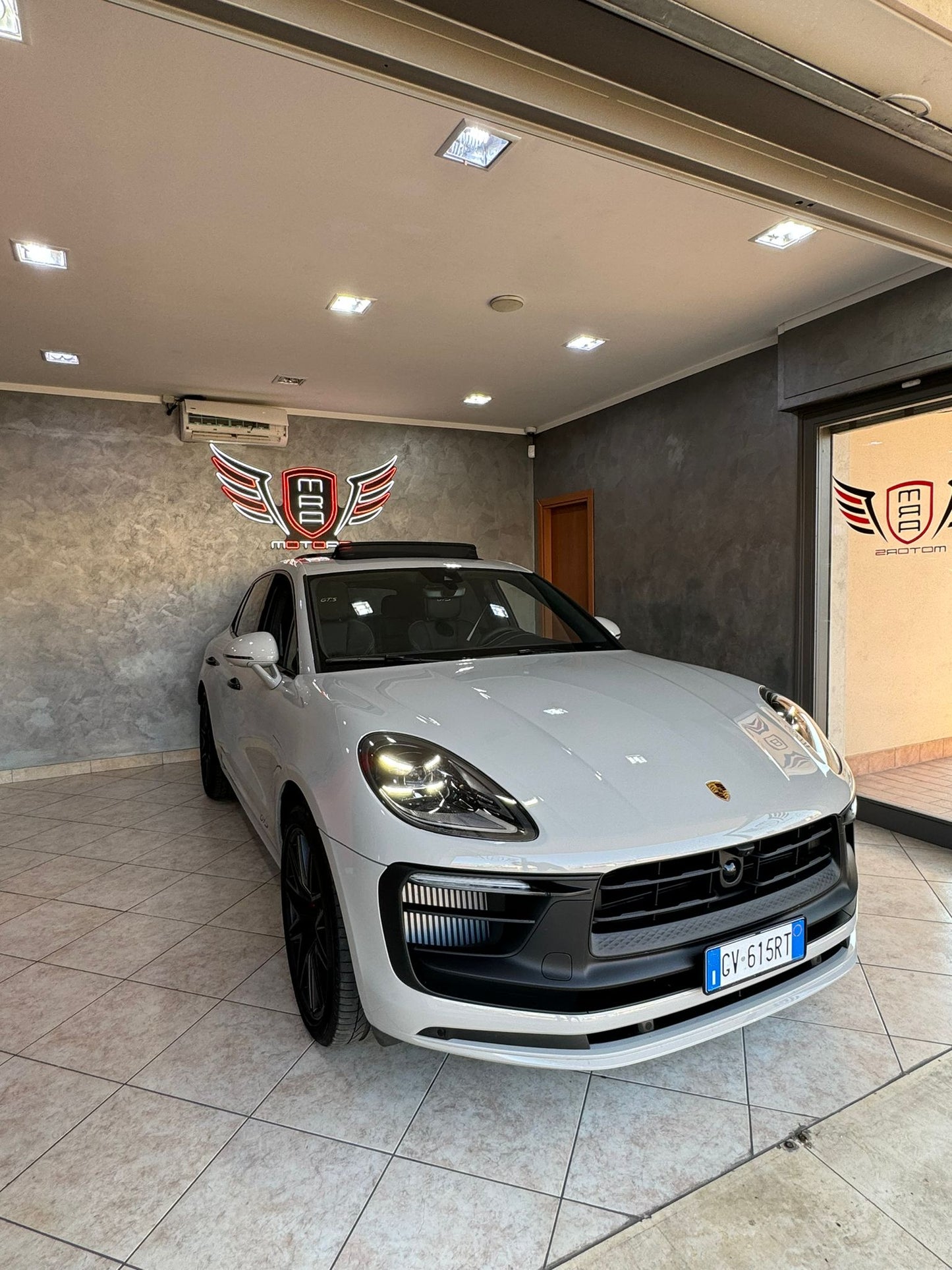 PORSCHE Macan GTS Gesso