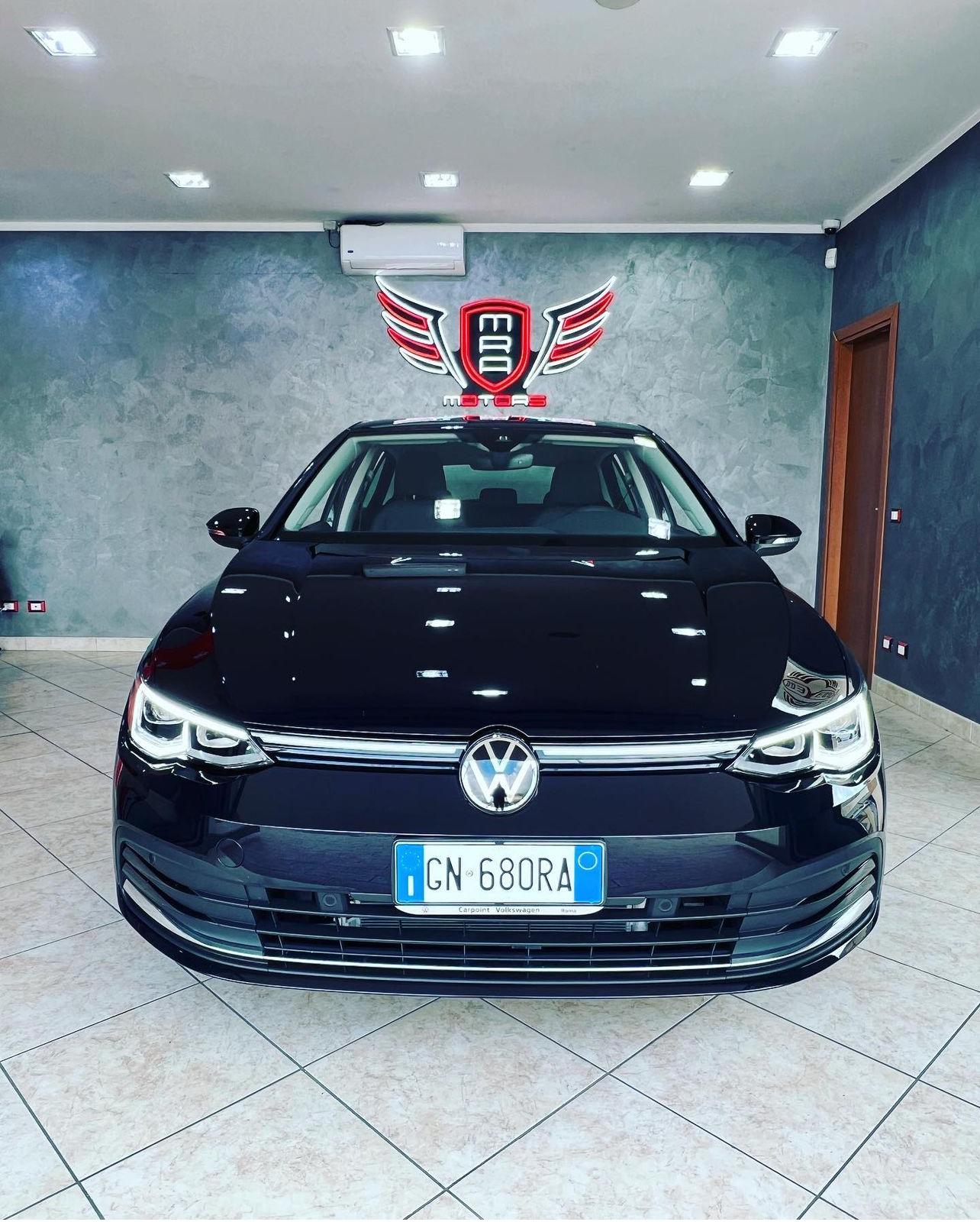 VOLKSWAGEN Golf Nero