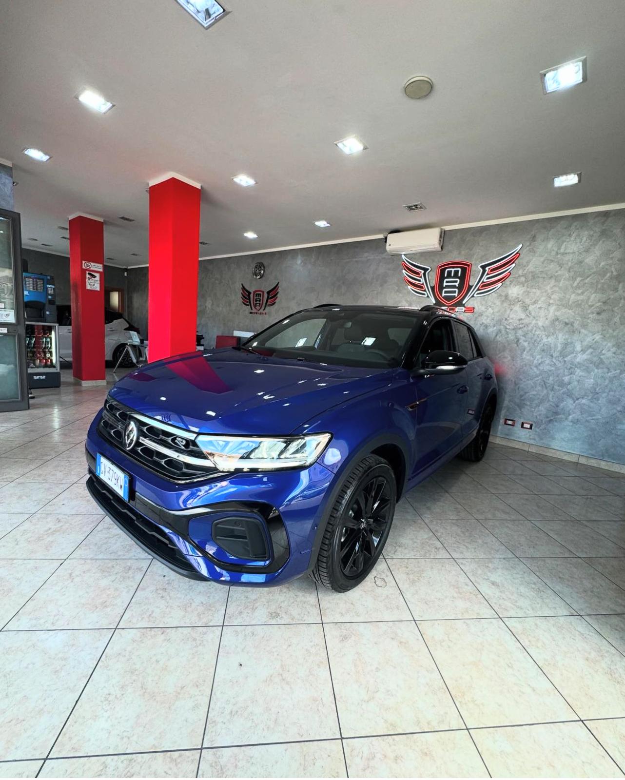 VOLKSWAGEN T-Roc Blue