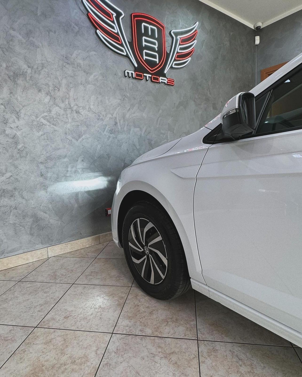 VOLKSWAGEN Polo Bianca